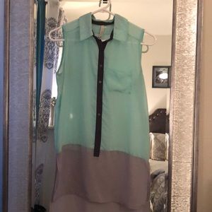 Hi low colorblock blouse